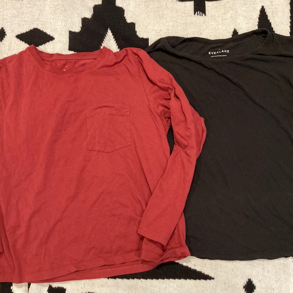 EVERLANE LOT OF 2 LONGSLEEVE TEE SHIRTS ORGANIC COTTON BOXY POCKET BLACK WINE